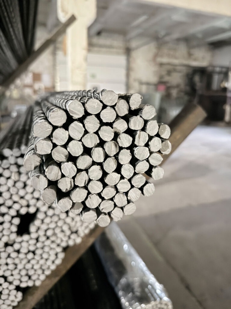 Glasfiberstolpar för betes- och elstängsel – D10 och D12